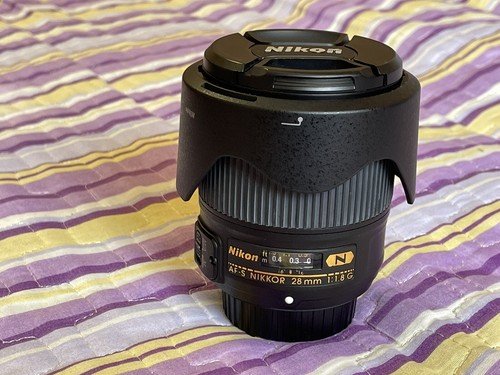 Nikon nikkor f 1 8g - 28, mm