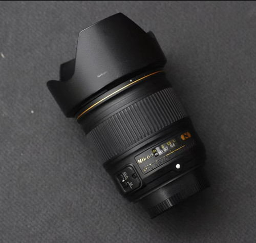 Nikon nikkor f 1 8 - af-s, 28